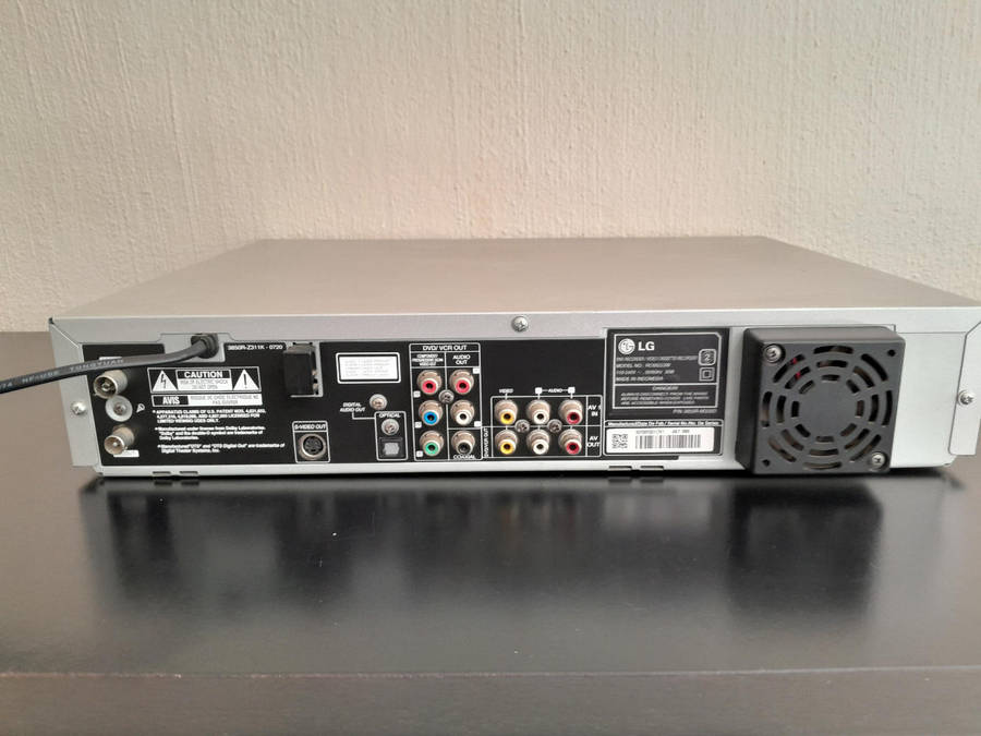 LG DVD and VHS Player
