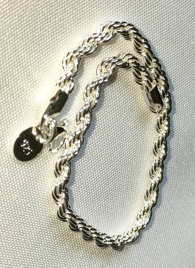New Sterling Silver bracelet: Stamped 925: Length app 190mm