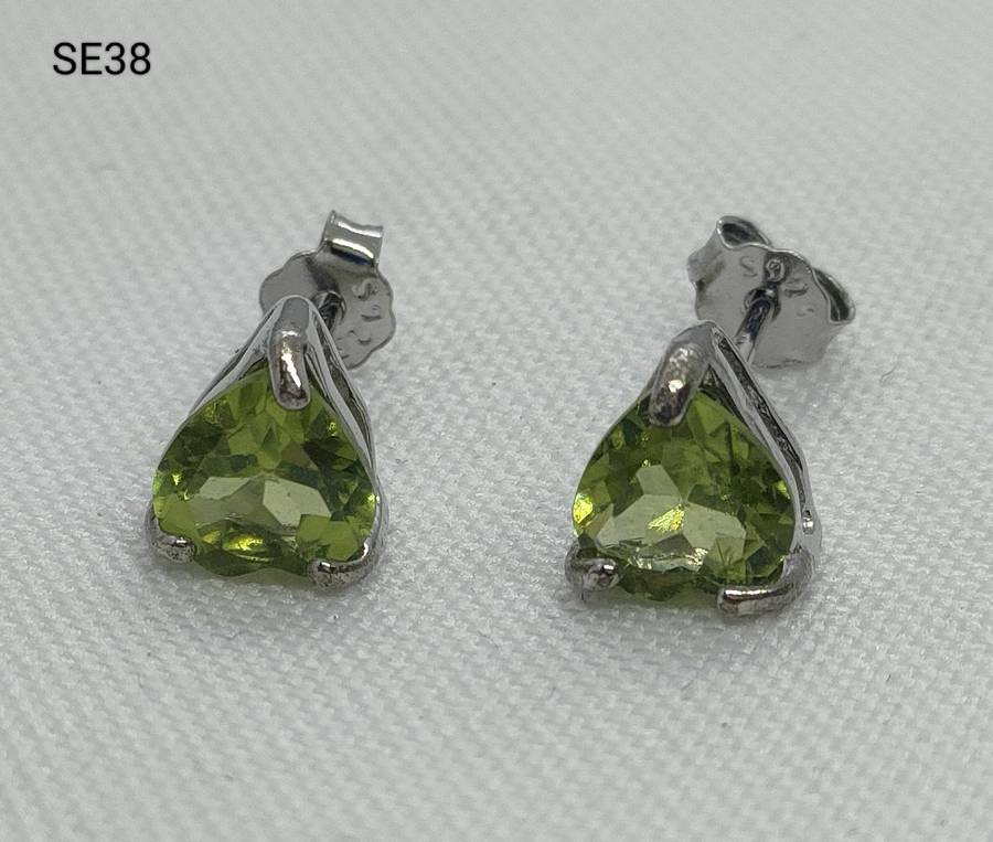 Sterling silver stud earrings - natural Peridot stones- 925 stamped - pear cut- app 1.8ct