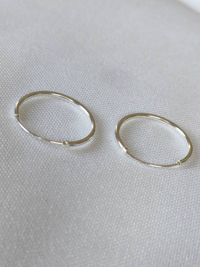Gorgeous medium sized sterling silver hoop earrings stamped 925
