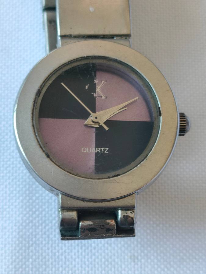 Vintage Daniel Klein Ladies Quartz watch: Non-runner: Requires battery