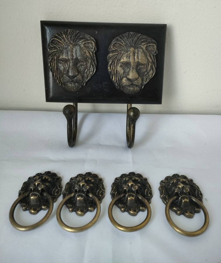 Stunning cast Lions head bronze coat hanger plus 4 similiar drawer/door handles with screws: 150x140
