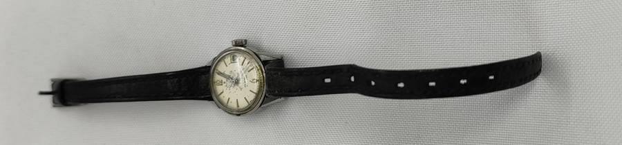 Vintage Stowa (1963) 25 jewel women's watch - top of the range in its day and still running