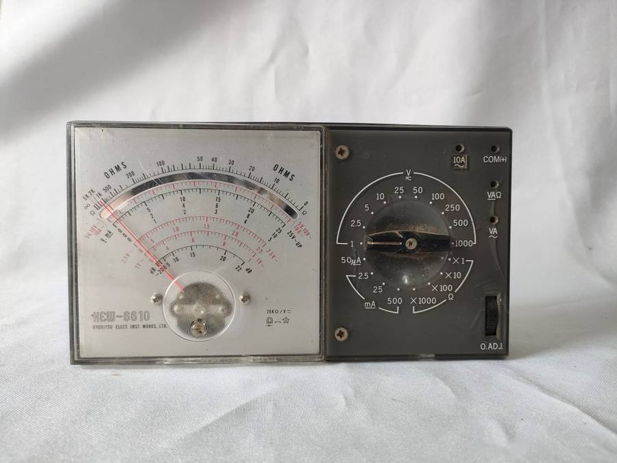 HEW-6610 Electrical OHMS meter in great working condition: H 100 mm W 185 mm