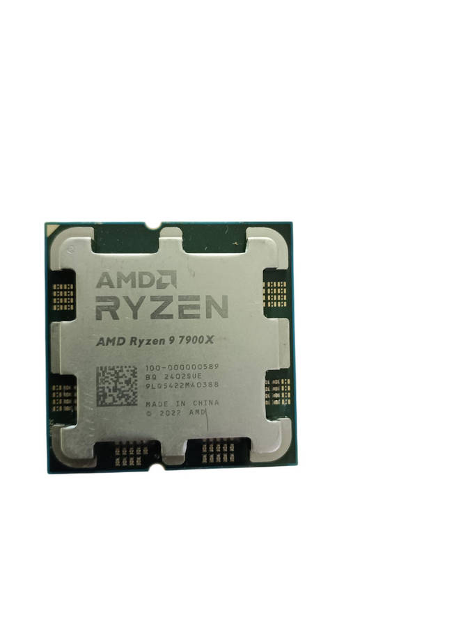 AMD Ryzen 9 7900X/12 Cores/24 Threads/Up to 5.6 GHz