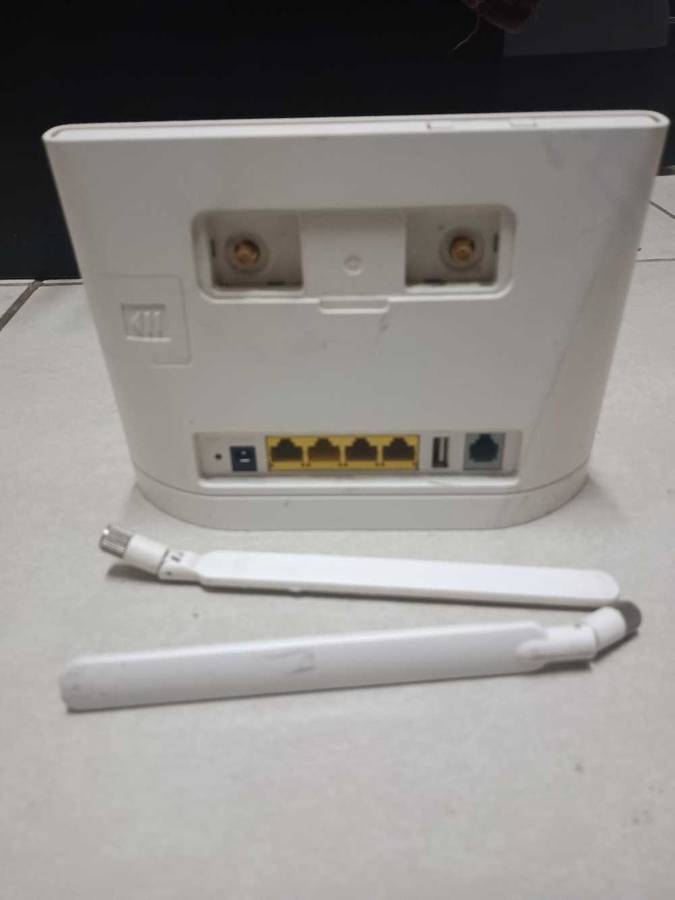 B315s-936 4G LTE Router