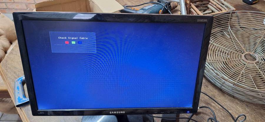 Samsung S19D300NY Monitor x2