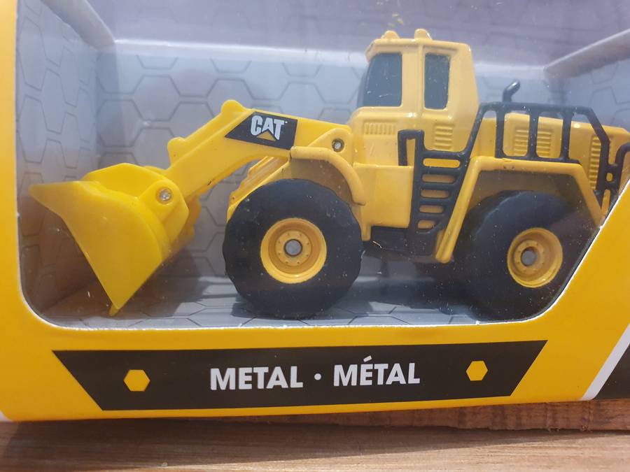 BULLDOZER     CAT   FULL METAL