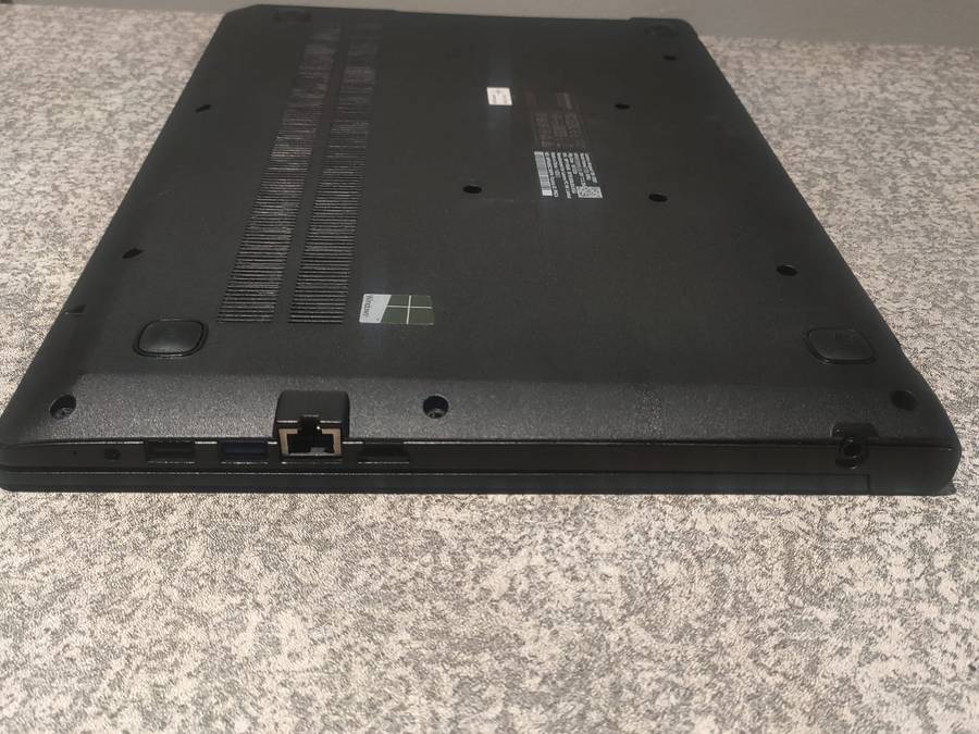 Lenovo IdeaPad 100 15IBY Intel Celeron Laptop for Spares OR Rebuild for Repairs