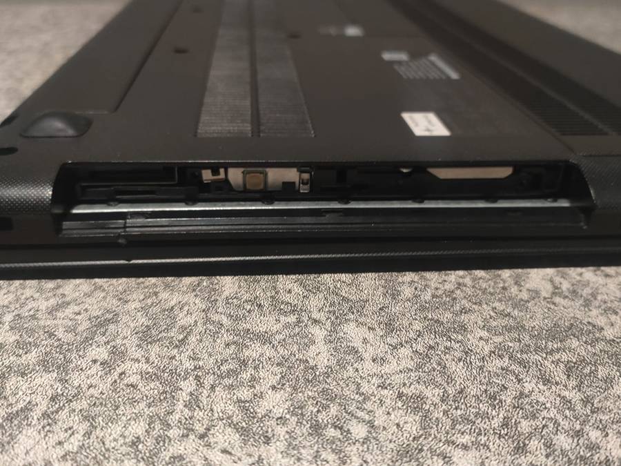 Lenovo IdeaPad 300 Intel Celeron 15.6" Display 4GB Ram 500GB HDD Windows 10