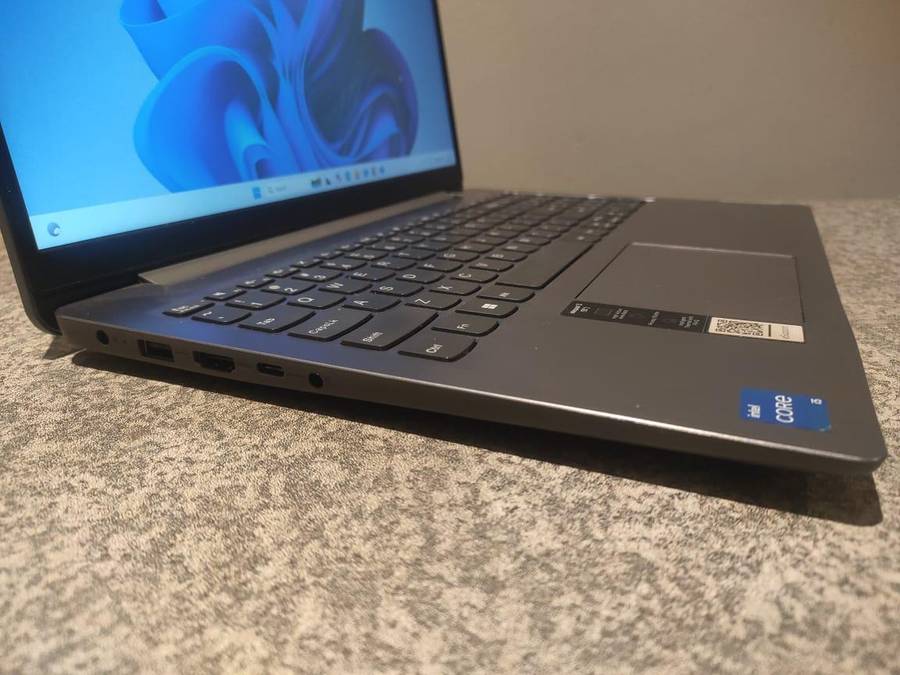 Lenovo Ideapad 3 Core i5 11th Gen 15.6" FHD 16GB Ram MASSIVE 1TB SSD Intel IRIS Graphics Windows 11