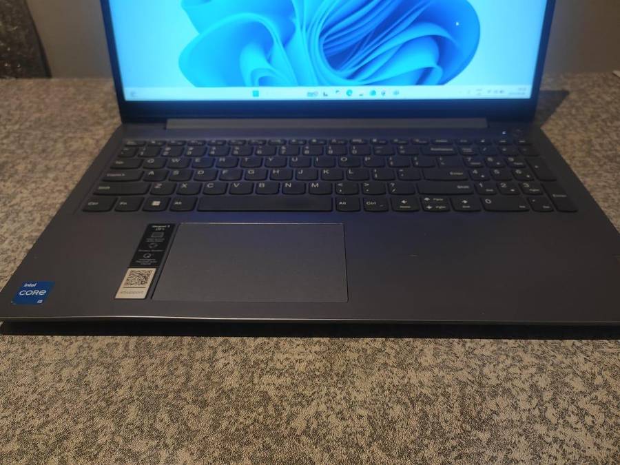 Lenovo Ideapad 3 Core i5 11th Gen 15.6" FHD 16GB Ram MASSIVE 1TB SSD Intel IRIS Graphics Windows 11