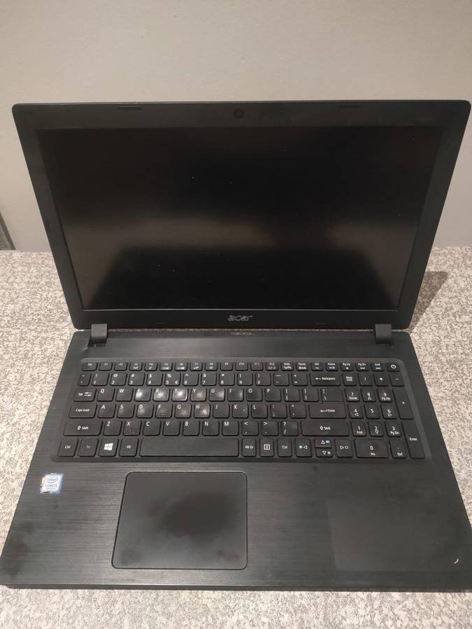 Acer Aspire 3 Intel Core i5-7th Gen 15.6" Display 8GB RAM 1TB Storage WINDOWS 10