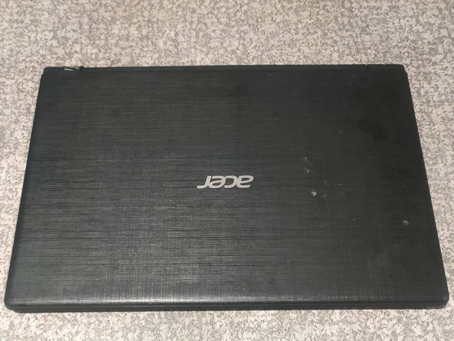 Acer Aspire 3 Intel Core i5-7th Gen 15.6" Display 8GB RAM 1TB Storage WINDOWS 10