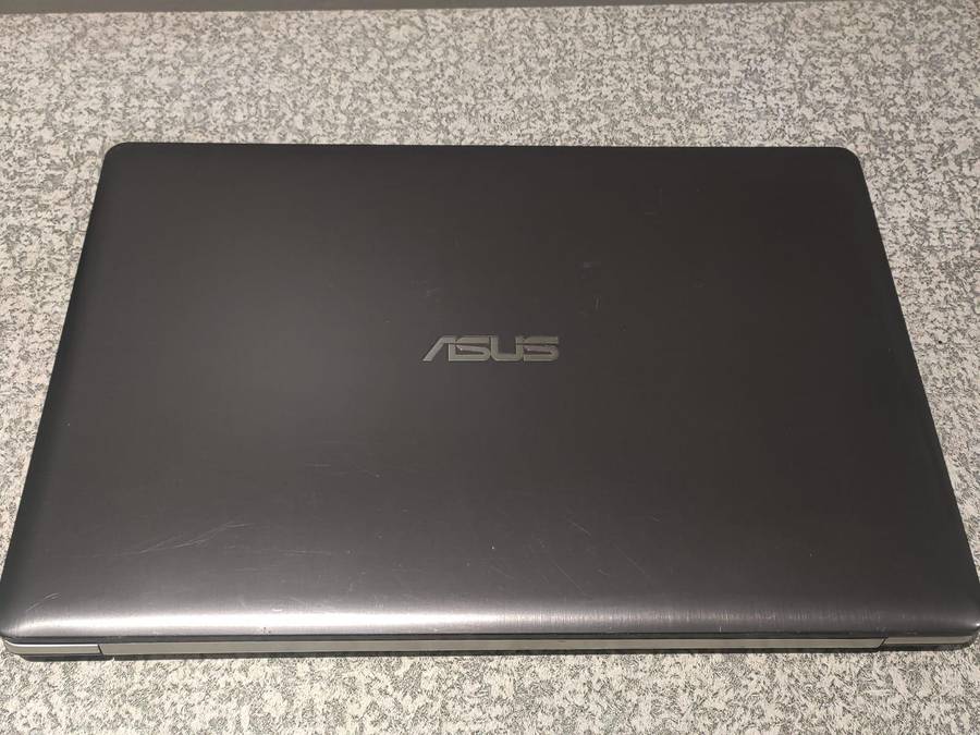 ASUS Vivobook S551L Intel Core i5 15.6" TOUCHSCREEN 8GB Ram 256GB SSD Windows 10