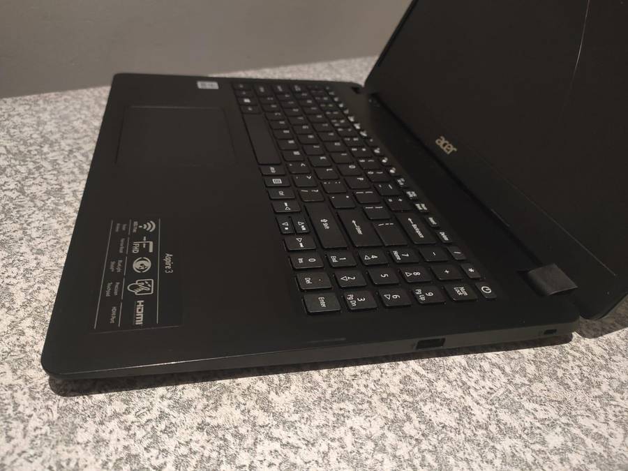 Acer Aspire 3 Intel Core i3 10th Gen 15.6" Display 4GB Ram For SPARES/REPAIRS