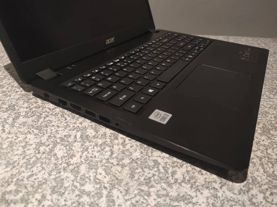Acer Aspire 3 Intel Core i3 10th Gen 15.6" Display 4GB Ram For SPARES/REPAIRS