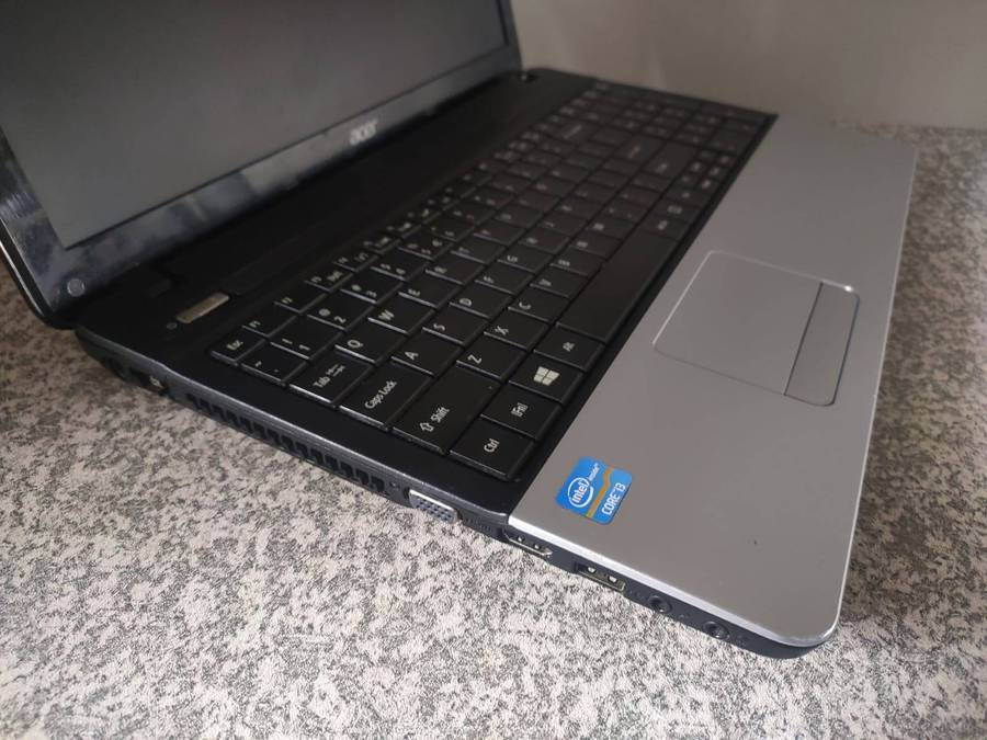 Acer Travelmate P253 Intel Core i3 Processor 15.6" Display 4GB RAM 500GB HDD WINDOWS 10