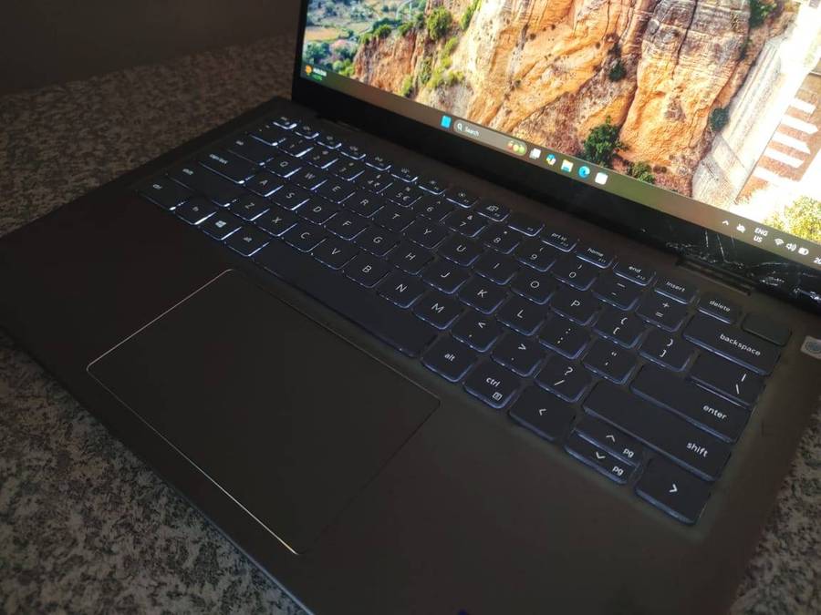 Dell Inspiron 5410 14" FHD Intel Core i7 11th Gen Processor 8GB Ram 256GB M.2 NVMe SSD Windows 11