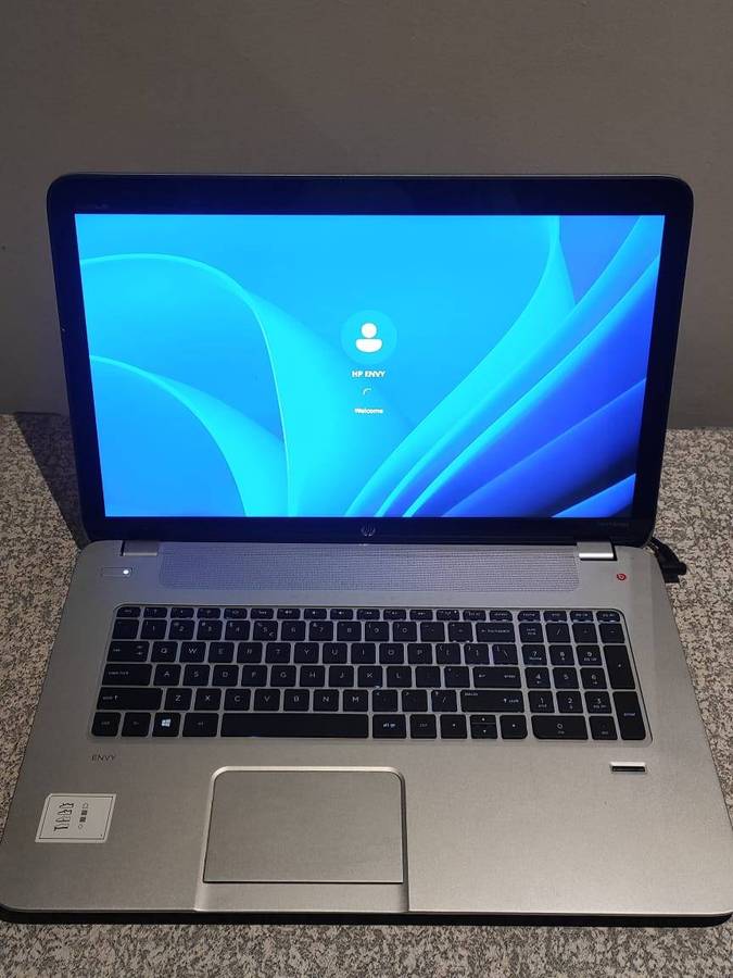 HP Envy 17.3" FHD TOUCHSCREEN Intel Core i7 Processor 8GB Ram 1TB HDD Windows 11