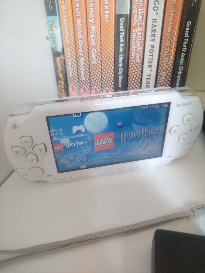 Sony PSP Console (1004 Model) White Edition