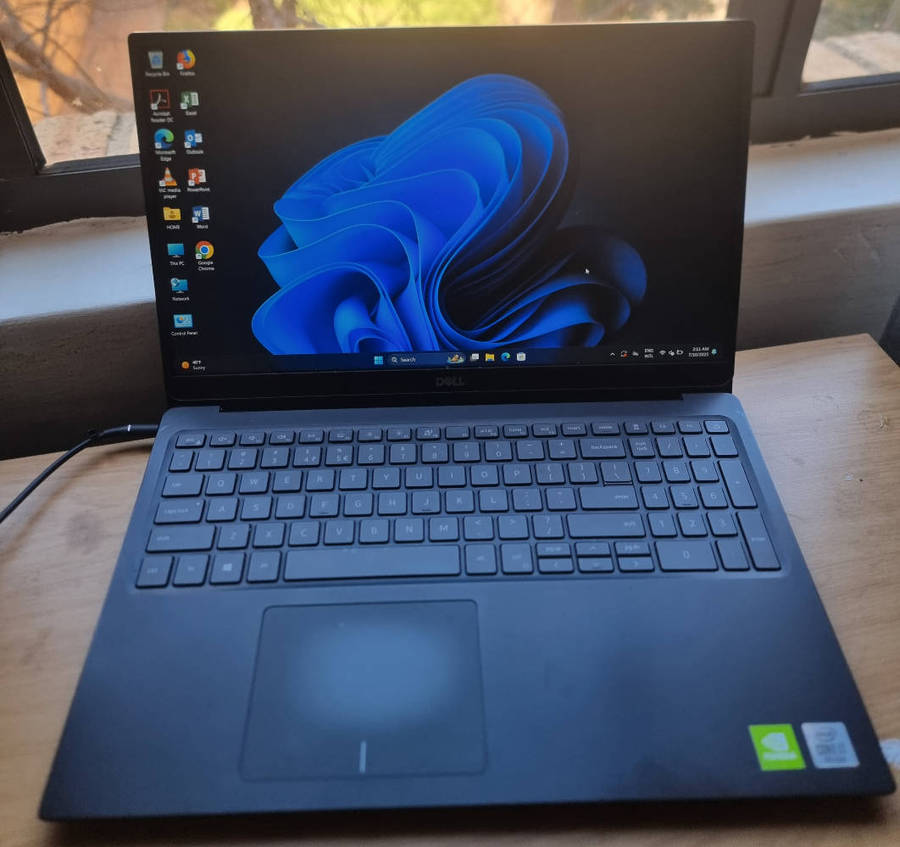 10th gen gaming core i7 dell vostro 5590 24gb ram256NVME