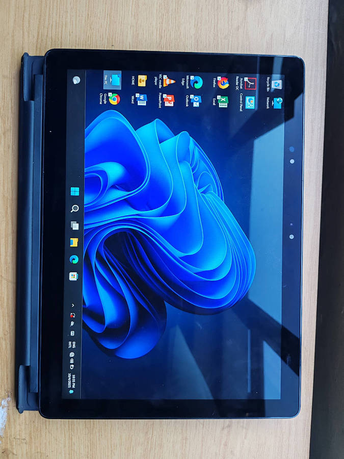 8TH GEN CORE I5 12INCH TOUCHSCREEN DELL LATITUDE 5290 2 IN ONE16GB RAM 256NVME