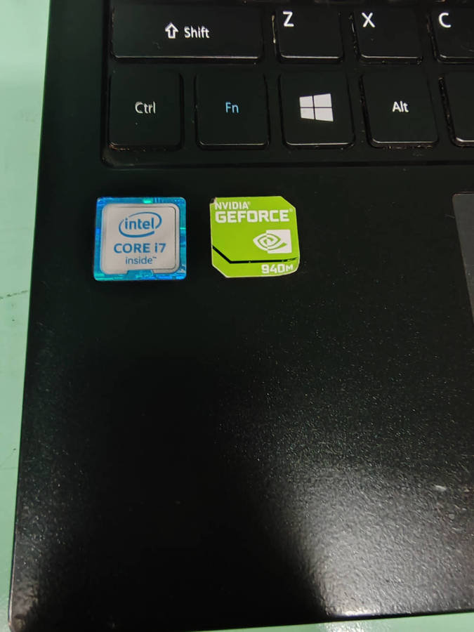 6th gen core i7 acer travelmate laptop 8gb ram256ssd