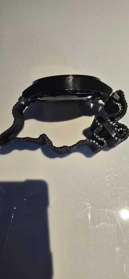 Samsung Watch, series 4, 40mm, GPS and Cellular, 16GB.