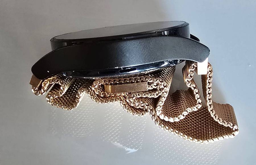 Samsung Galaxy Watch Series 4, 40mm, GPS and Cellular, 16GB.