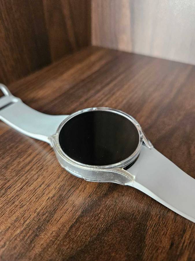 Samsung Galaxy Watch 6 44mm LTE (Silver) + Extra Strap & Protective Cover