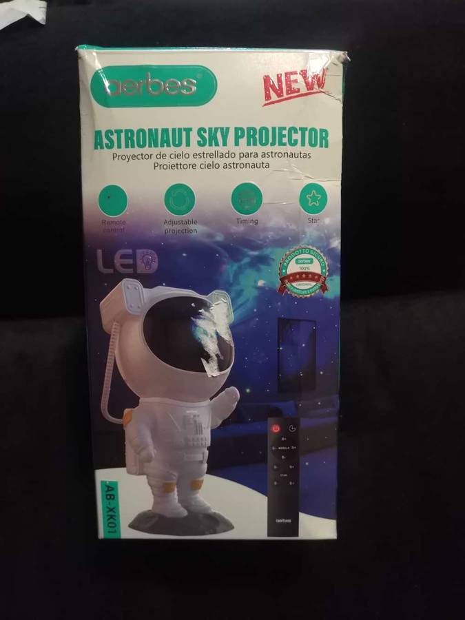 Astronaut sky projector