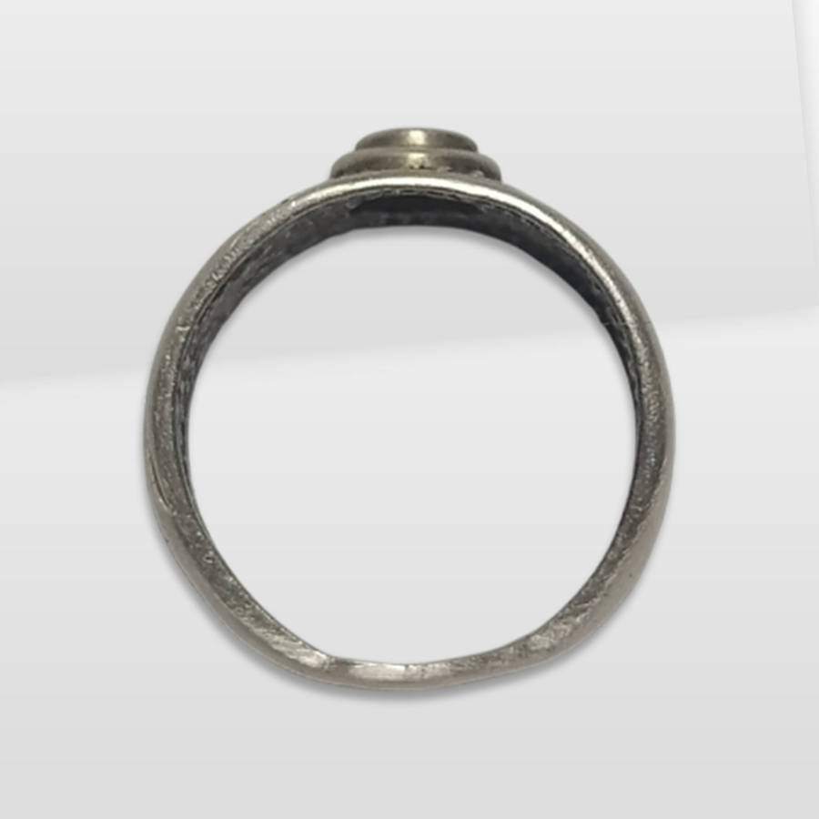 925 Silver Ring With Miniature Diamond