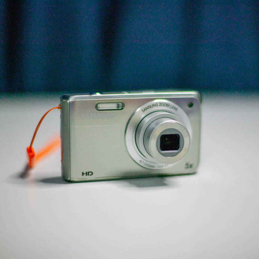 Samsung DV100 Digital Point & Shoot