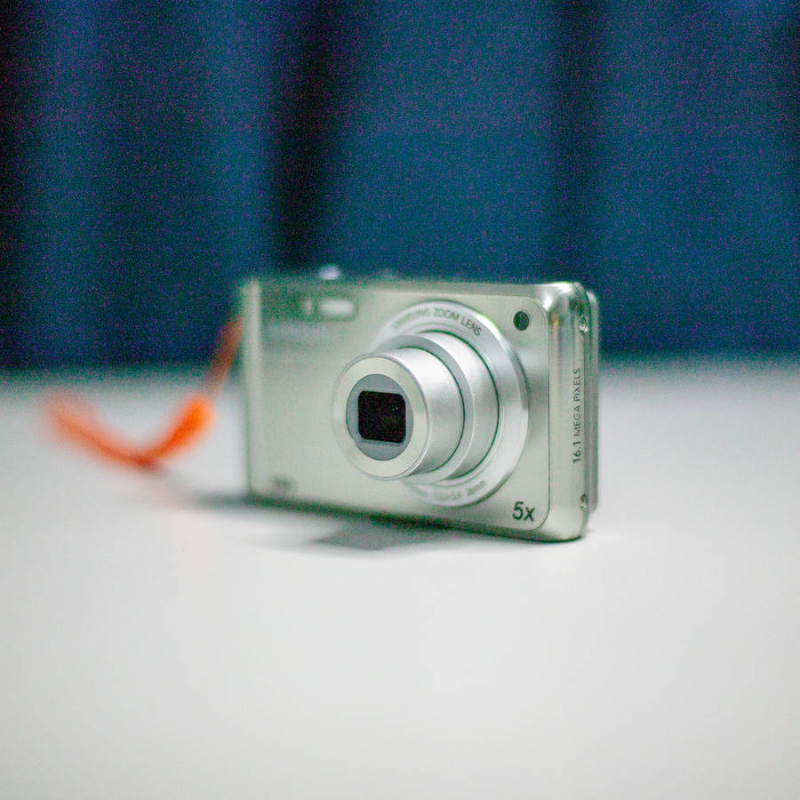 Samsung DV100 Digital Point & Shoot
