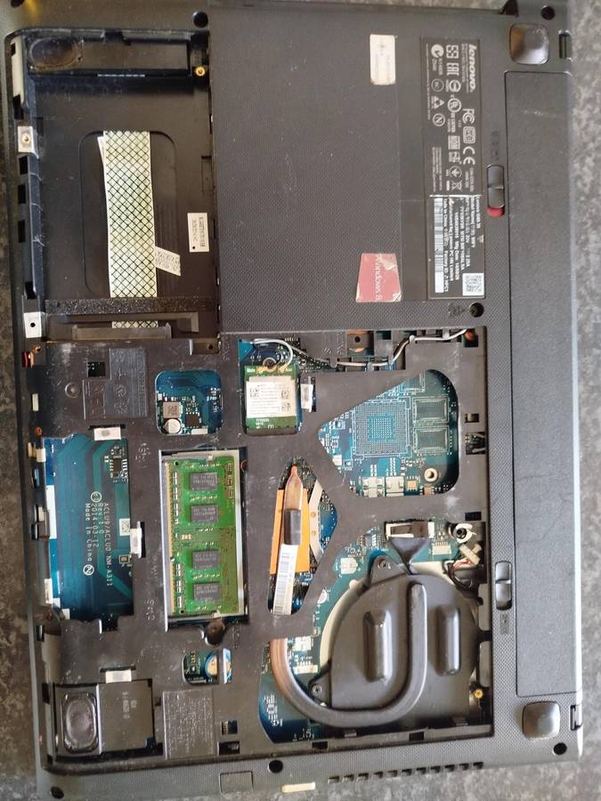 Lenovo G40 - 30 for spares or repairs