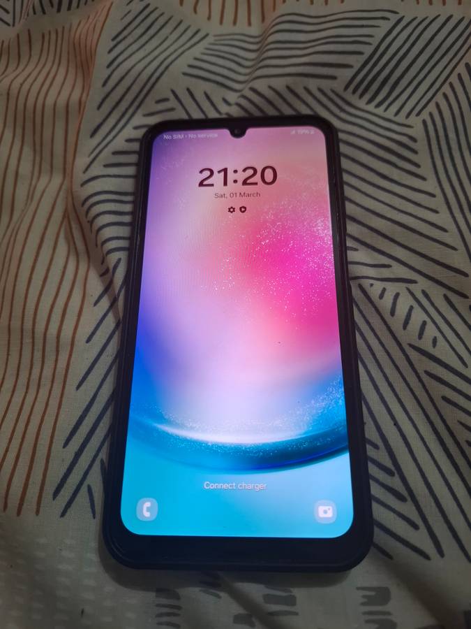 A Galaxy A24 128GB