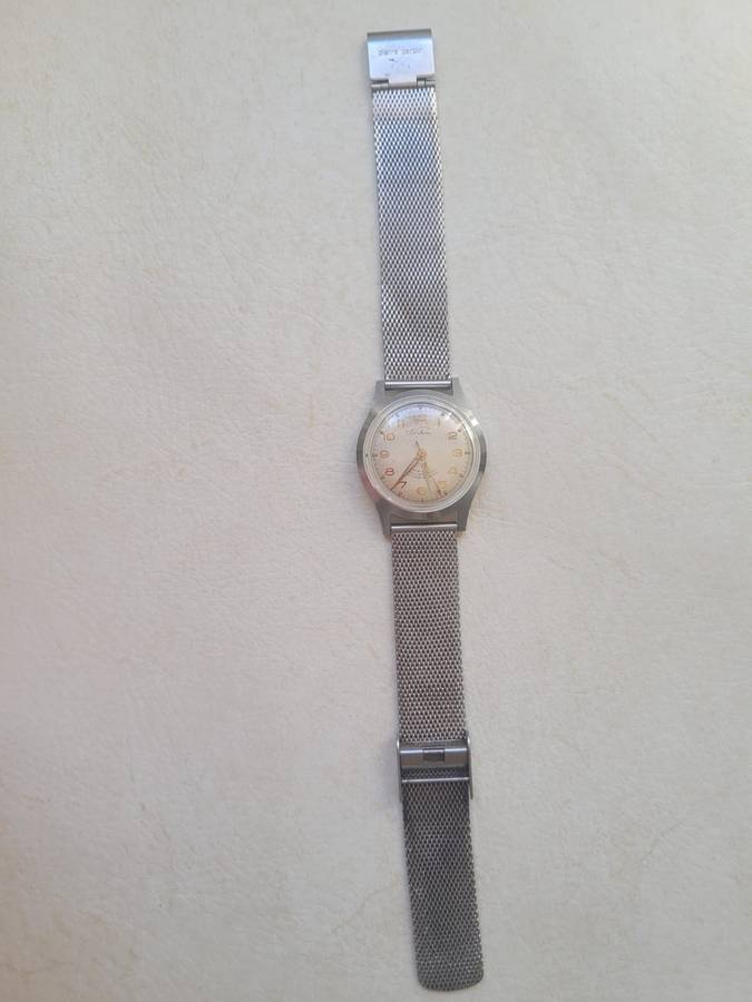 Tosca watch works but needs repair