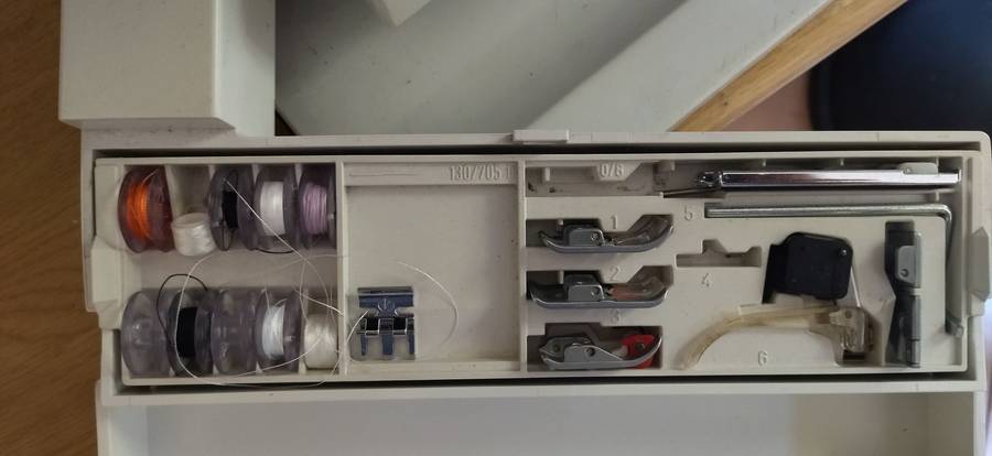 Pfaff 7570 embroidery machine and sewing combo