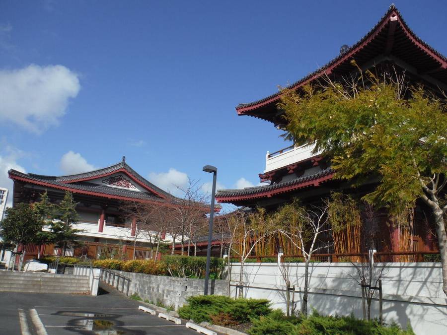 FUJIFILM FINEPIX XP70 RUGGED UNDERWATER DIGITAL CAMERA