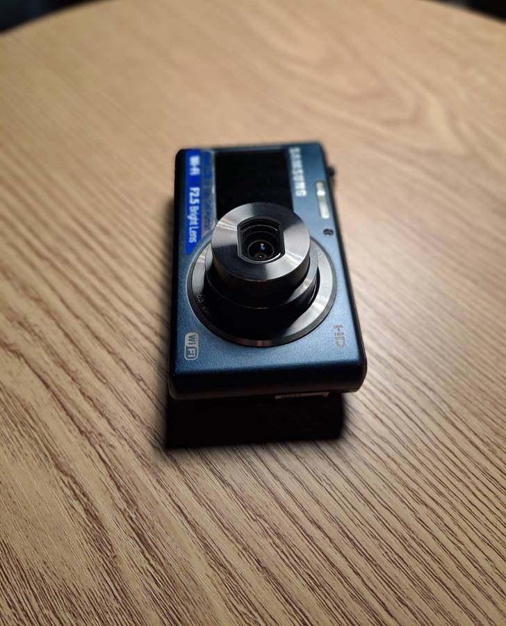 SAMSUNG DV150F DIGITAL CAMERA