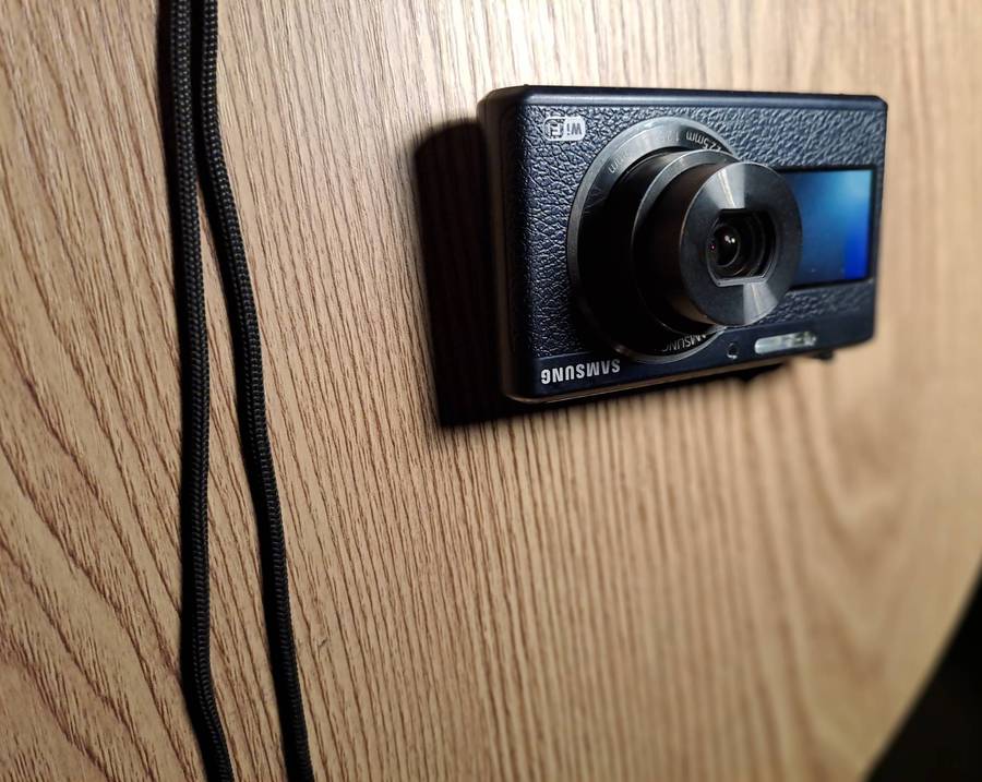 Samsung DV180F Dual Screen digital camera