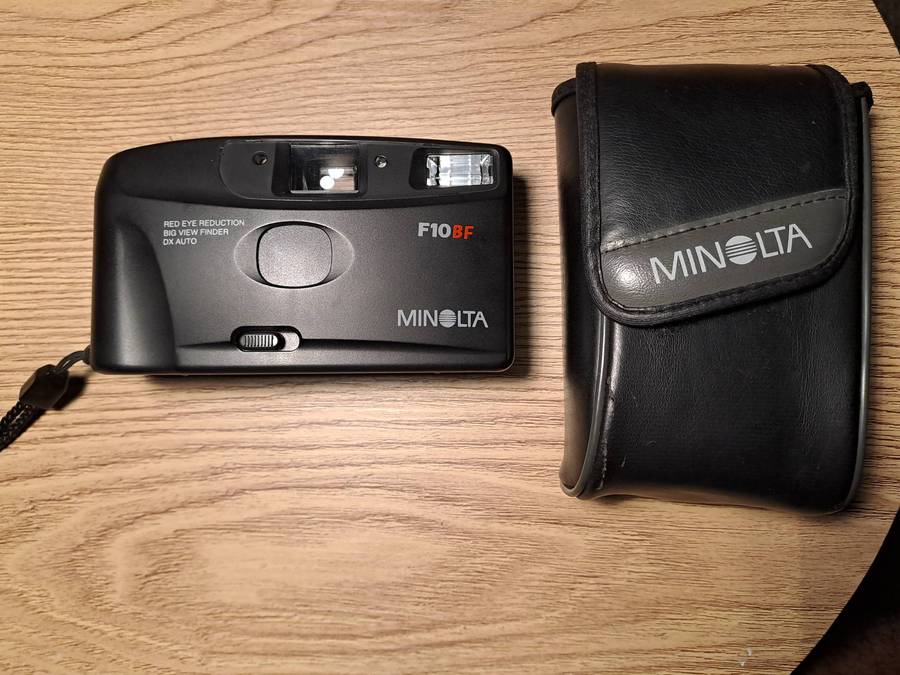 MINOLTA F10BF FILM CAMERA