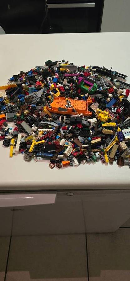 LEGO Bulk Lot 2KG