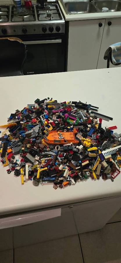 LEGO Bulk Lot 2KG