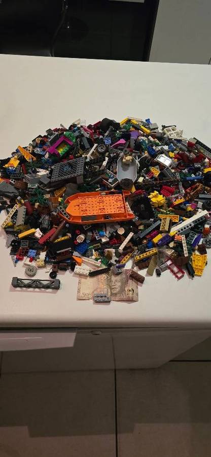 LEGO Bulk Lot 2KG