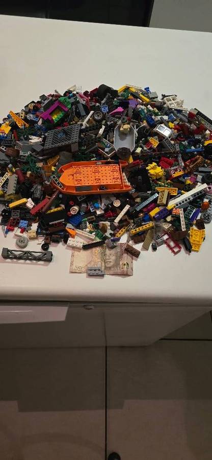 LEGO Bulk Lot 2KG