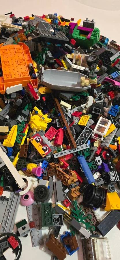 LEGO Bulk Lot 2KG