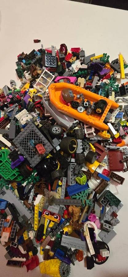 LEGO Bulk Lot 2KG