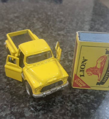 UNKNOWN MODEL CAR